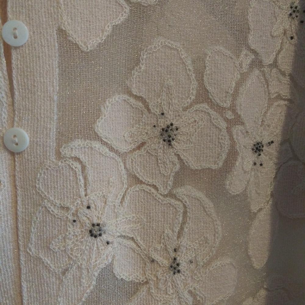 Top - Picture 4 of 6